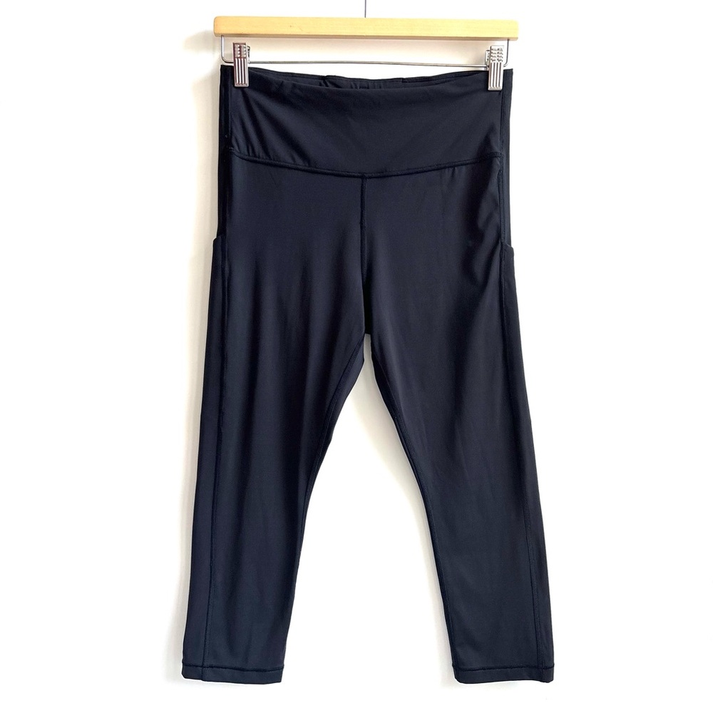 Athleta Ultimate Stash Pocket Capri Leggings Tights Black Size Medium